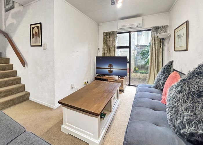  at 7/3 Glen Road, Browns Bay, North Shore City, Auckland