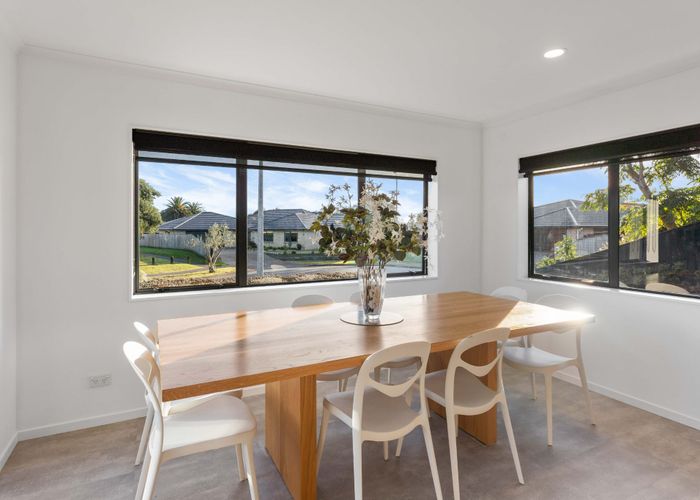  at 32 Monarch Place, Paraparaumu Beach, Kapiti Coast, Wellington