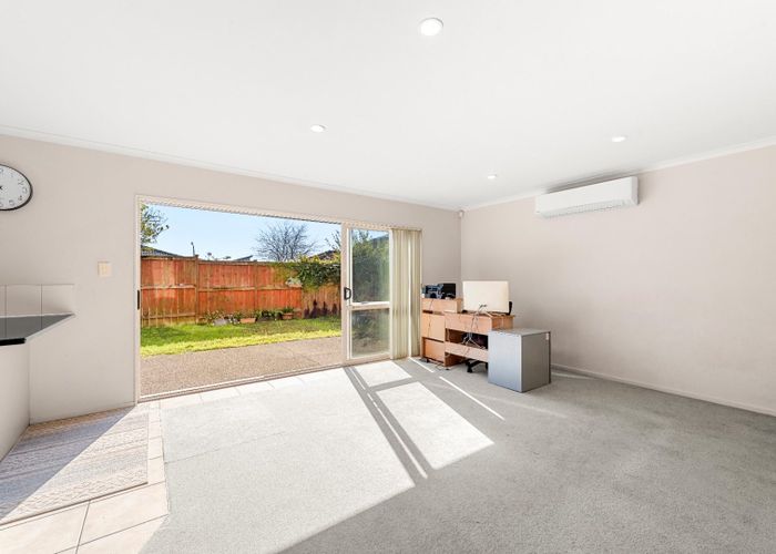  at 42 Lilybank Crescent, Dannemora, Manukau City, Auckland