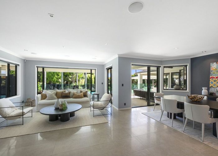  at 12A Wainoni Heights, Greenhithe, Auckland