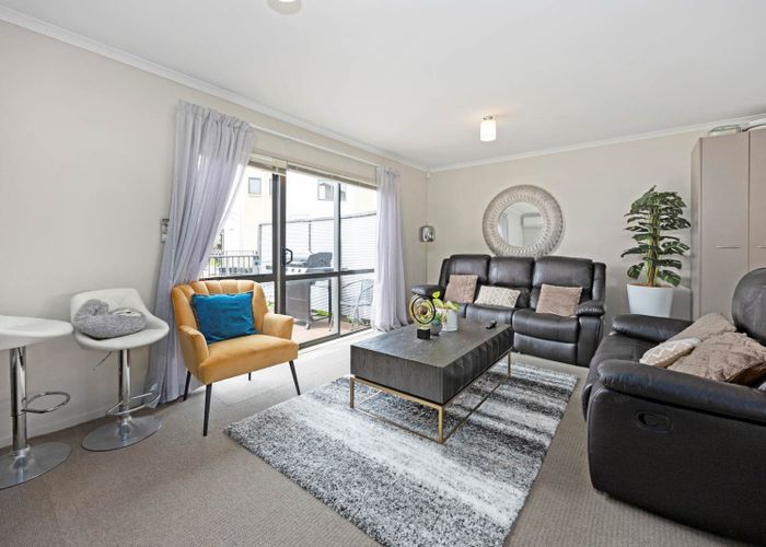  at 221/172 Mcleod Road, Te Atatu South, Waitakere City, Auckland