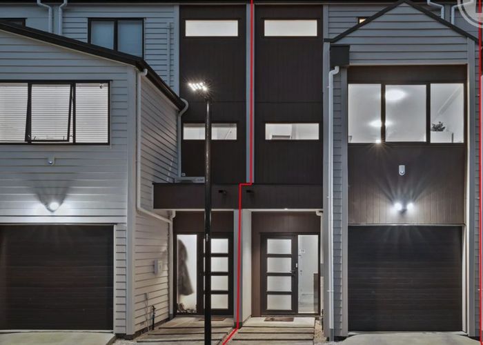  at 5 Bloom Crescent, Sunnyvale, Waitakere City, Auckland