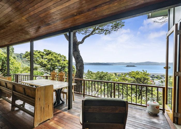  at 5 Karaka Street, Eastbourne, Lower Hutt, Wellington