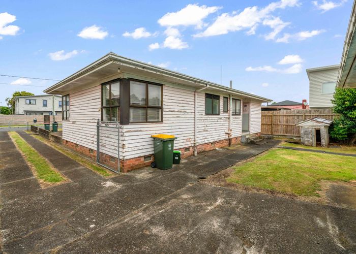  at 3 Kerrydale Road, Manurewa, Manukau City, Auckland