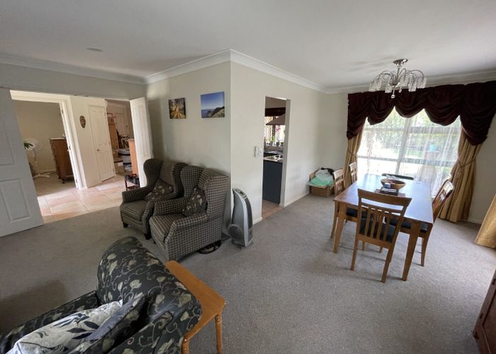  at 7 Belcoo Crescent, Dannemora, Manukau City, Auckland