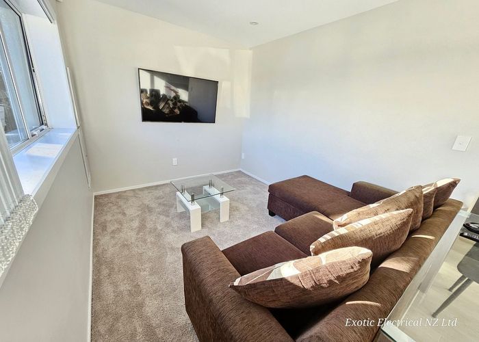  at 27A Seon Place, Birkdale, North Shore City, Auckland