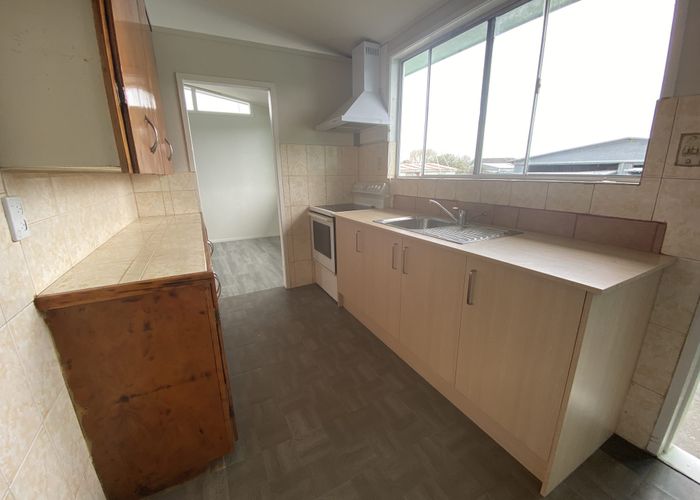  at 74 Bader Drive, Mangere, Auckland