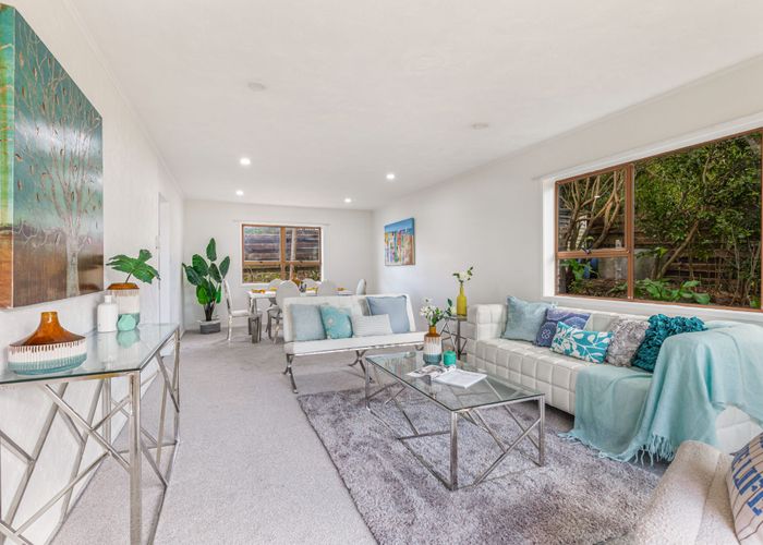  at 1/15 Evans Road, Glen Eden, Auckland