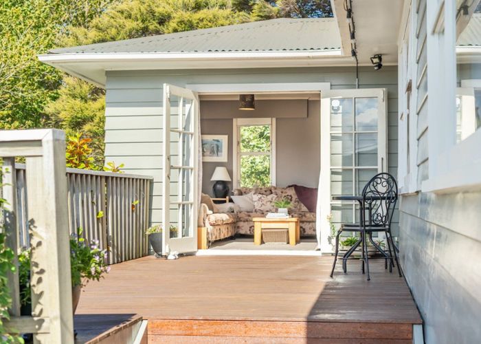  at 121 Wainuiomata Road, Wainuiomata, Lower Hutt, Wellington