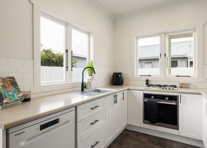  at 6 Rata Street, Maeroa, Hamilton, Waikato