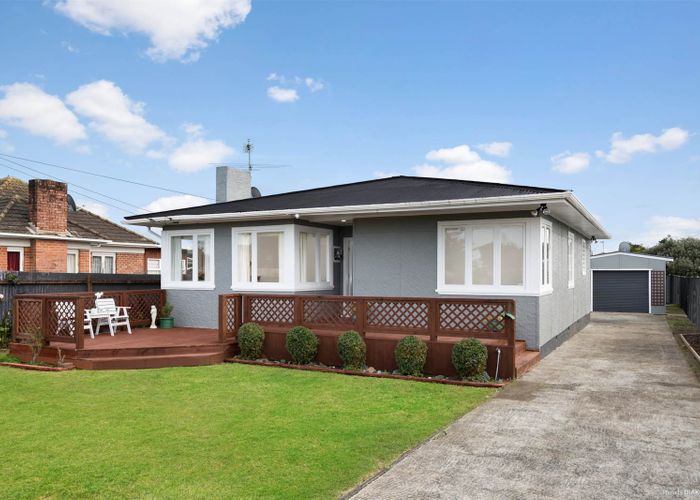  at 6 Cornwall Road, Mangere, Auckland