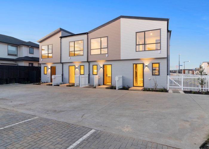  at 19, 21  Habitat Place &  34 Observation Green, Hobsonville, Waitakere City, Auckland