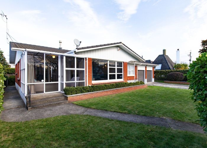 at 4 Marnane Terrace, Saint Andrews, Hamilton, Waikato