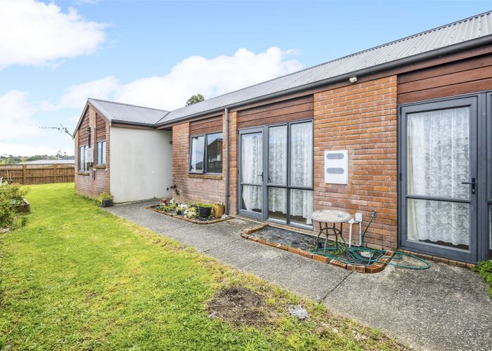 at 2/167 Whitney Street, Blockhouse Bay, Auckland