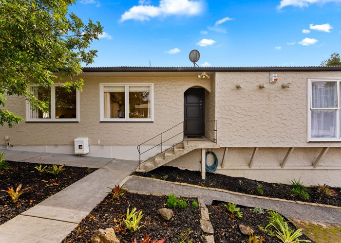  at 52 Vandeleur Avenue, Birkdale, Auckland