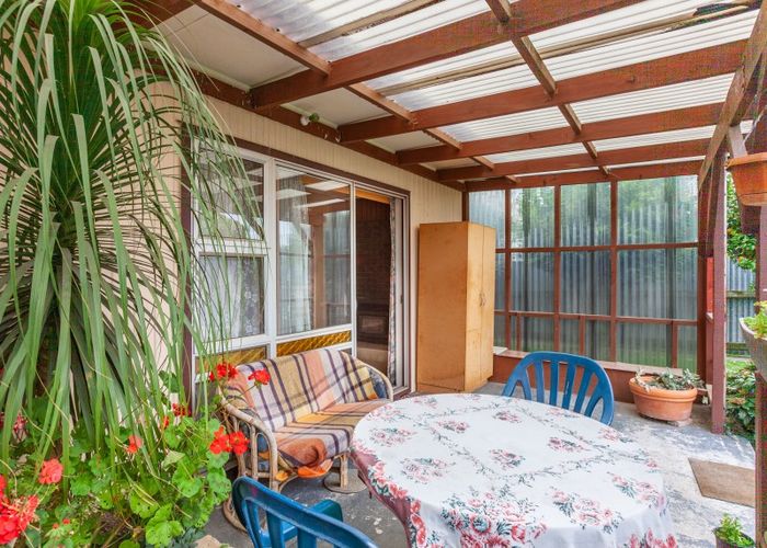  at 100 Wynyard Crescent, Tamatea, Napier