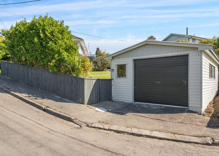  at 39 Lynda Avenue, Paparangi, Wellington