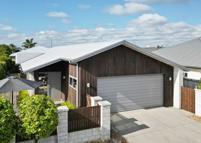  at 5 Hebe Crescent, Papamoa Beach, Tauranga, Bay Of Plenty