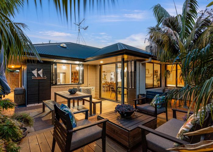  at 18 Oriental Parade, Papamoa Beach, Papamoa