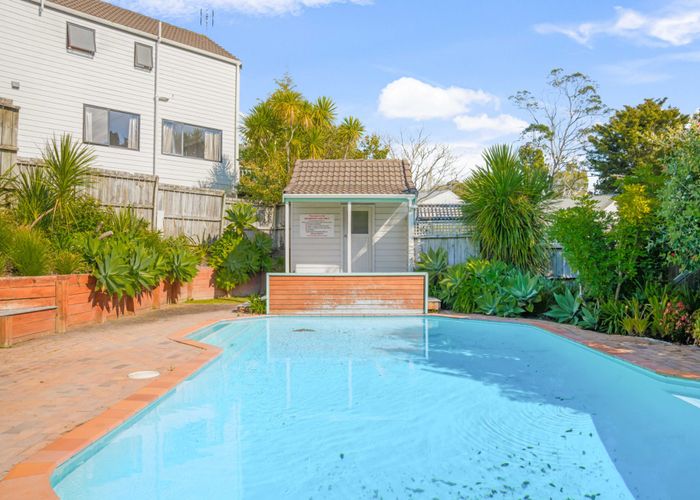  at 8/24 Beswick Place, Birkdale, North Shore City, Auckland