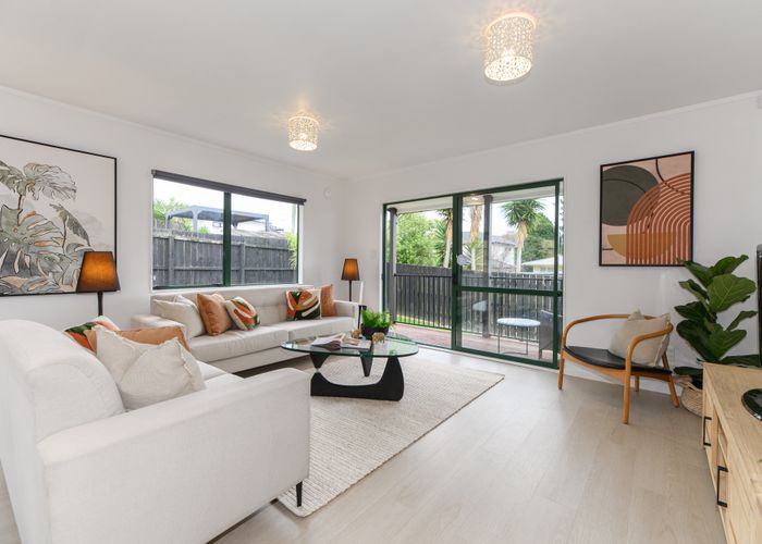  at 43A Golf Road, New Lynn, Auckland