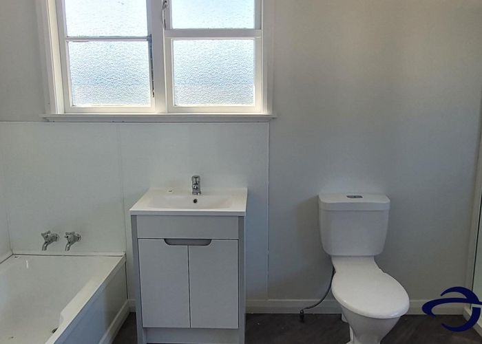  at 47 Kenney Crescent, Fairfield, Hamilton