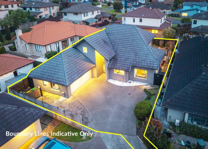  at 8 Deerfield Place, Flat Bush, Manukau City, Auckland