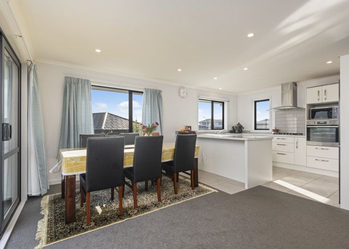  at 38 Varsity Heights, Fitzherbert, Palmerston North