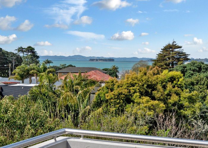  at 1/58 Selwyn Road, Howick, Auckland