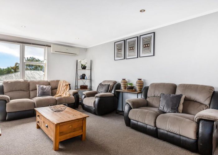  at 136 Driver Crescent, Cannons Creek, Porirua