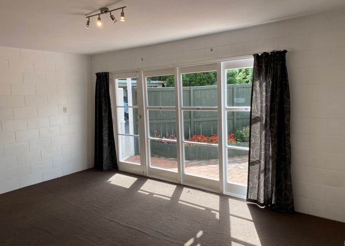  at 4/9 Armadale Road, Remuera, Auckland