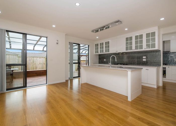  at 16 Colliston Rise, Pinehill, Auckland