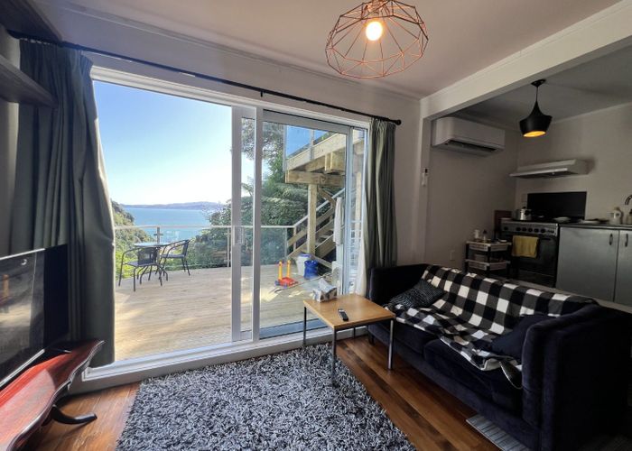  at Lower Flat/5 Richmond Road, Eastbourne, Lower Hutt, Wellington