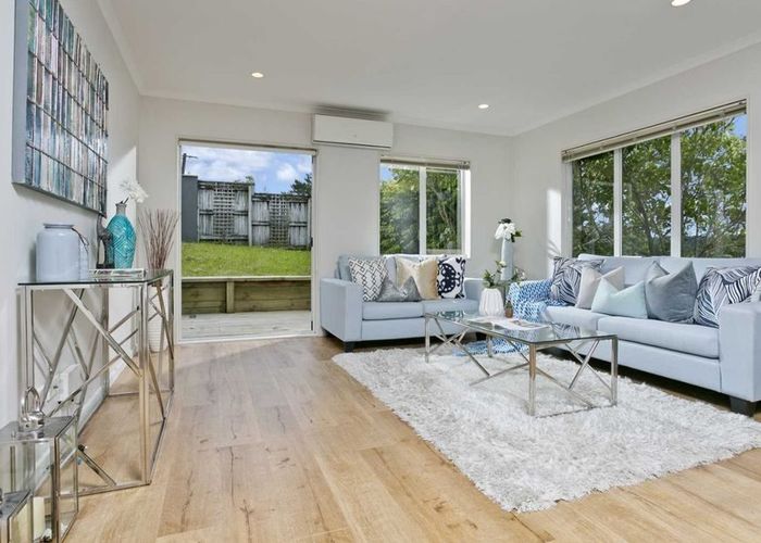  at 1/61 The Avenue, Albany, North Shore City, Auckland
