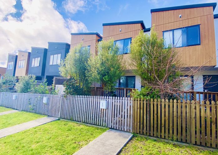  at 6/18 Hewlett Road, Massey, Auckland