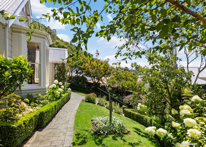  at 26 Patanga Crescent, Thorndon, Wellington
