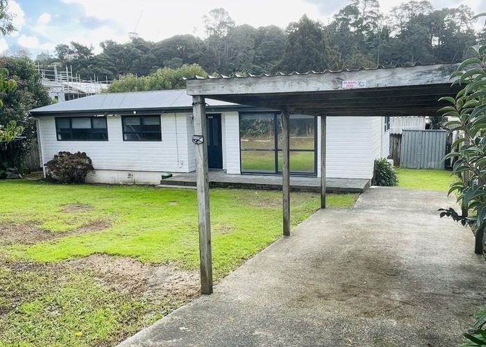  at 40 Woodside Road, Massey, Waitakere City, Auckland