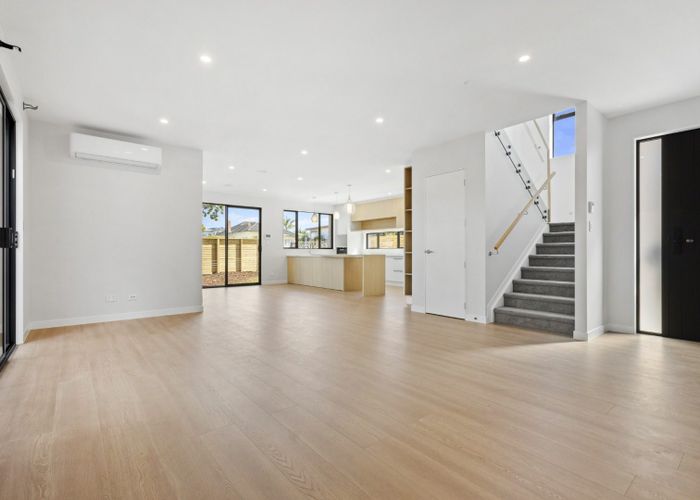  at 19  Waterloo Road, Milford, North Shore City, Auckland