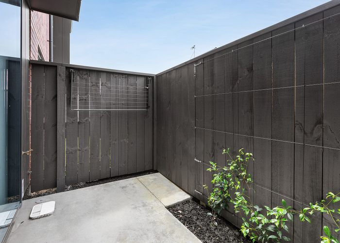  at 2/3 Vesty Avenue, Hillcrest, Hamilton