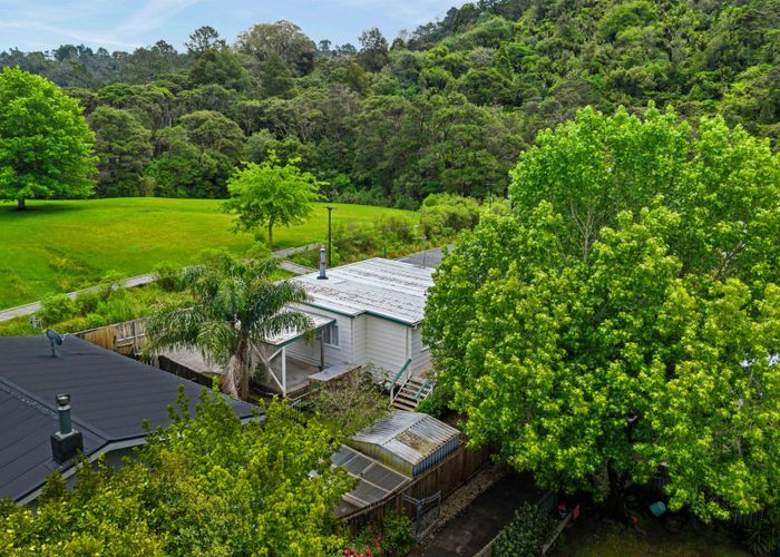  at 2/617 Swanson Road, Swanson, Waitakere City, Auckland