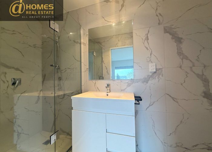  at 6/237 Swanson Road, Henderson, Waitakere City, Auckland