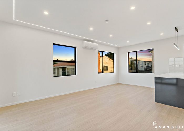 at 1/16 Binsted Road, New Lynn, Waitakere City, Auckland