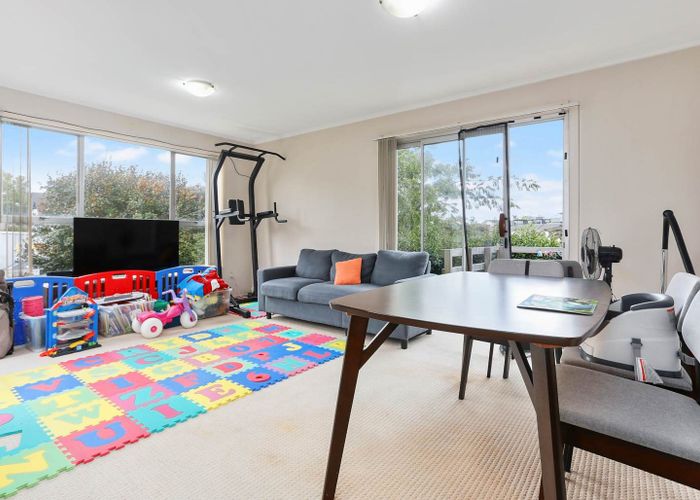  at 1/13 Steele St, Meadowbank, Auckland City, Auckland