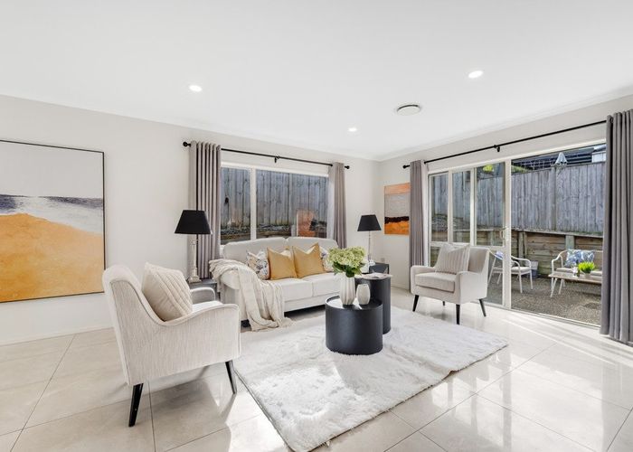  at 15 Kouras Place, Flat Bush, Manukau City, Auckland