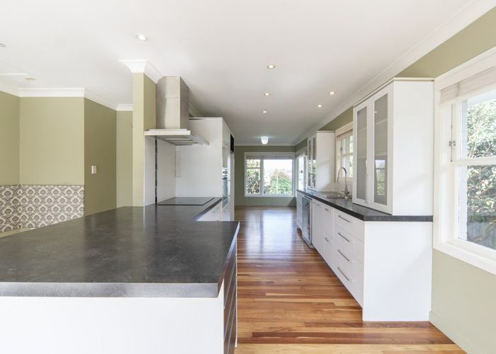  at 10 Riverview Terrace, Fairfield, Hamilton, Waikato