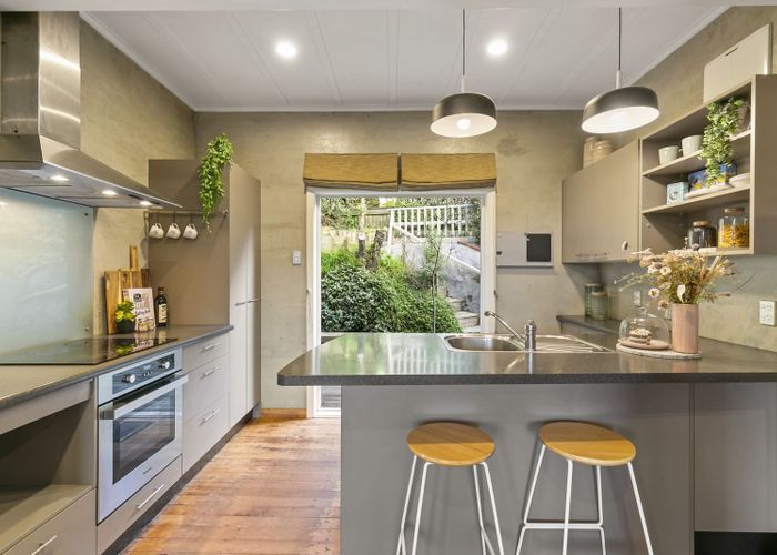  at 207 Cockayne Road, Ngaio, Wellington