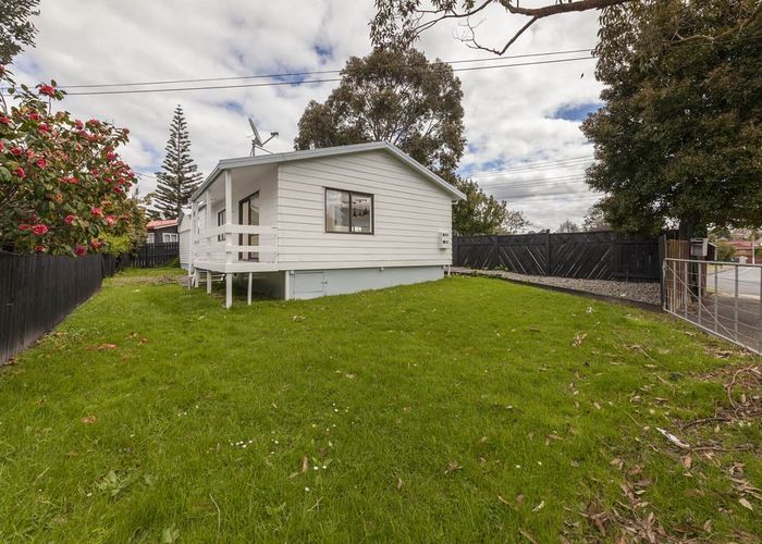  at 1/41 Sabulite Road, Kelston, Auckland