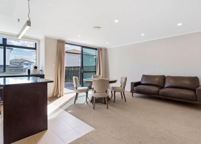  at 22/182 Flat Bush School Road, Flat Bush, Manukau City, Auckland