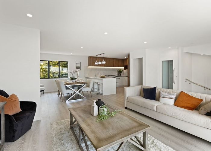  at 19D Hastings Road, Mairangi Bay, Auckland