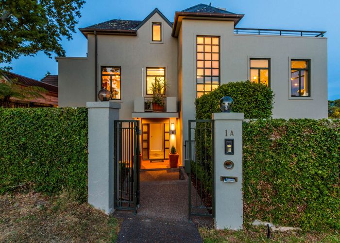  at 1A Bournemouth Terrace, Murrays Bay, Auckland